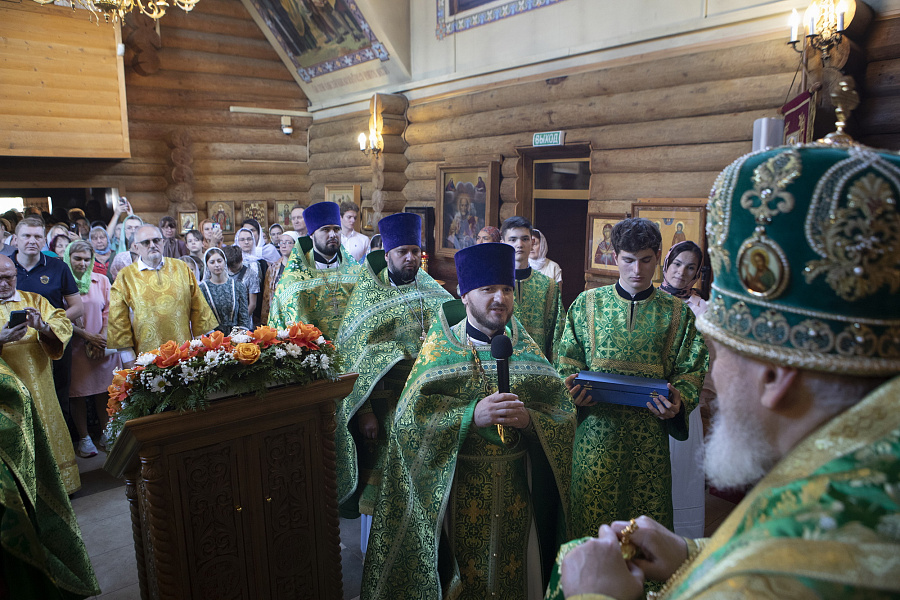 Престольный праздник в Серафимовском храме Балашихи